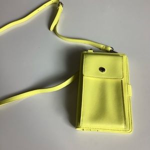 Steve Madden neon yellow cross body bag.